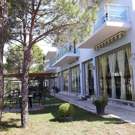 Luisi 酒店 Velipojë